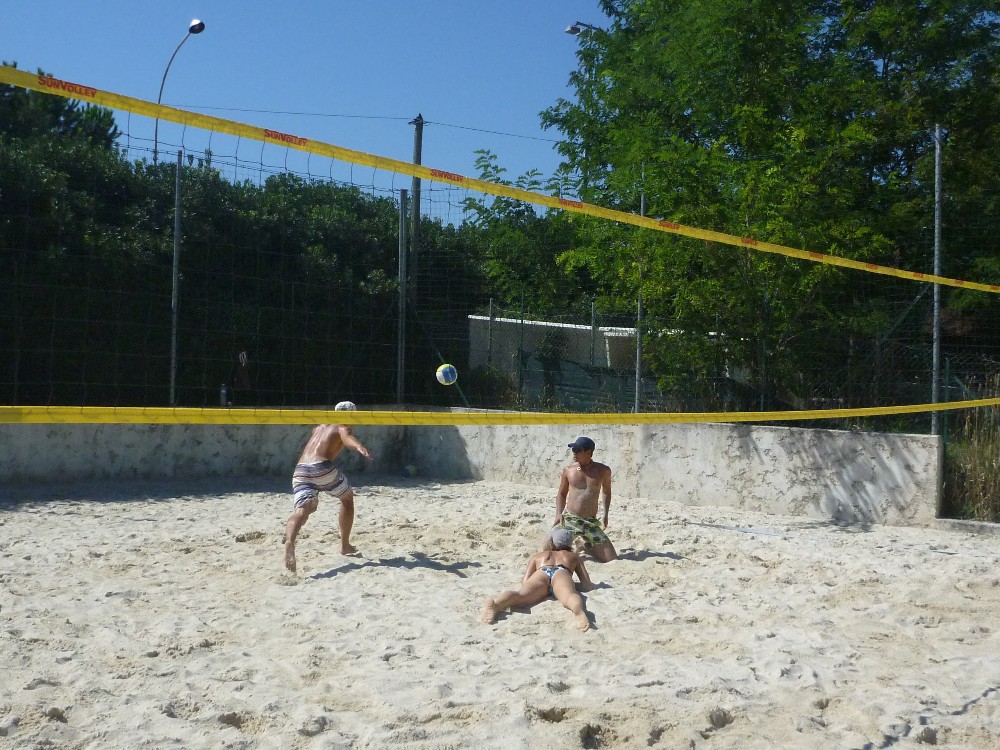 gal/saison 2009-2010/second_tournoi_beach/P1040557.JPG
